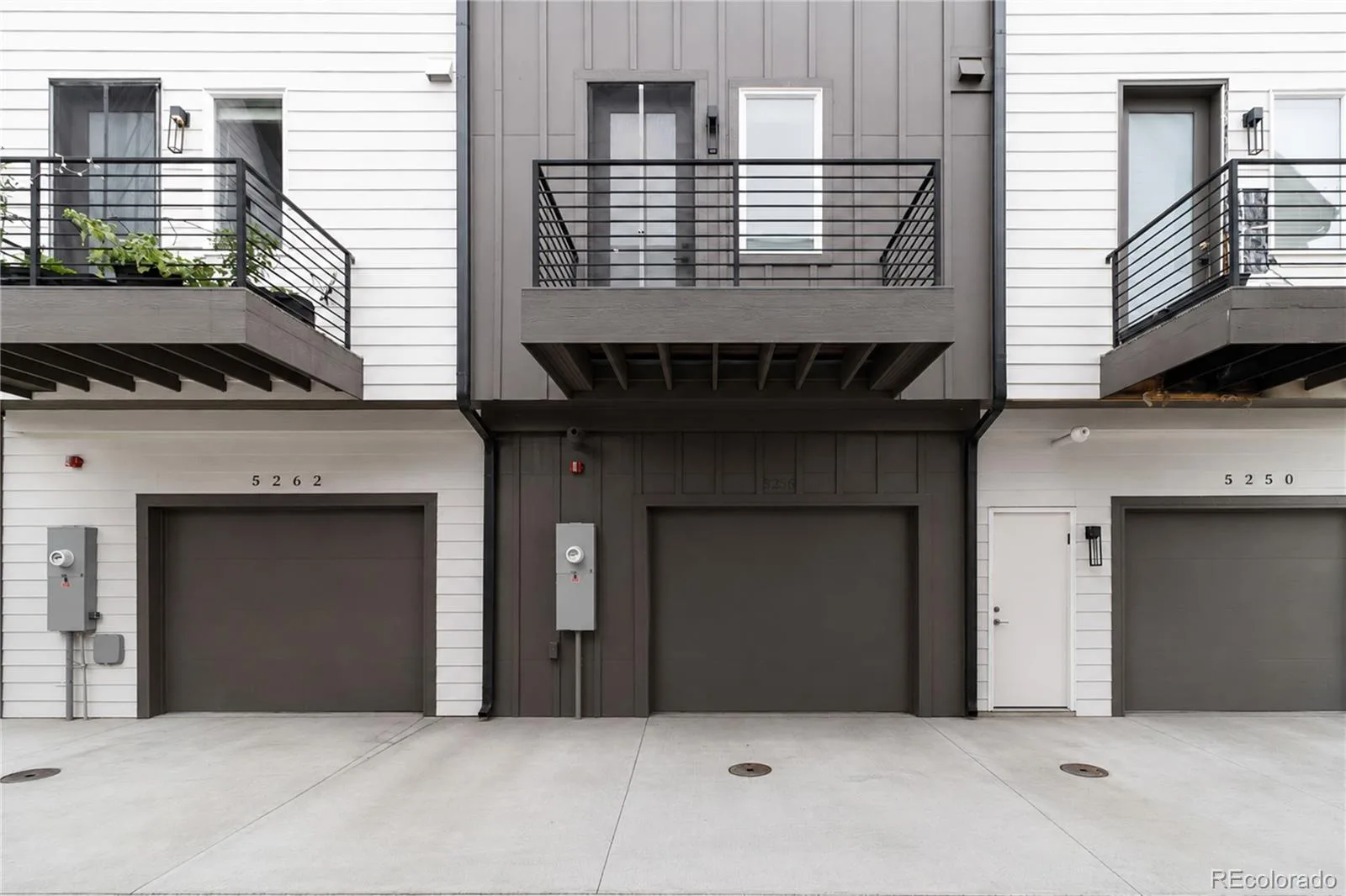 5256 W 16 Avenue Lakewood CO 80214 | MLS #REC8752872 09222026081316 1600 27