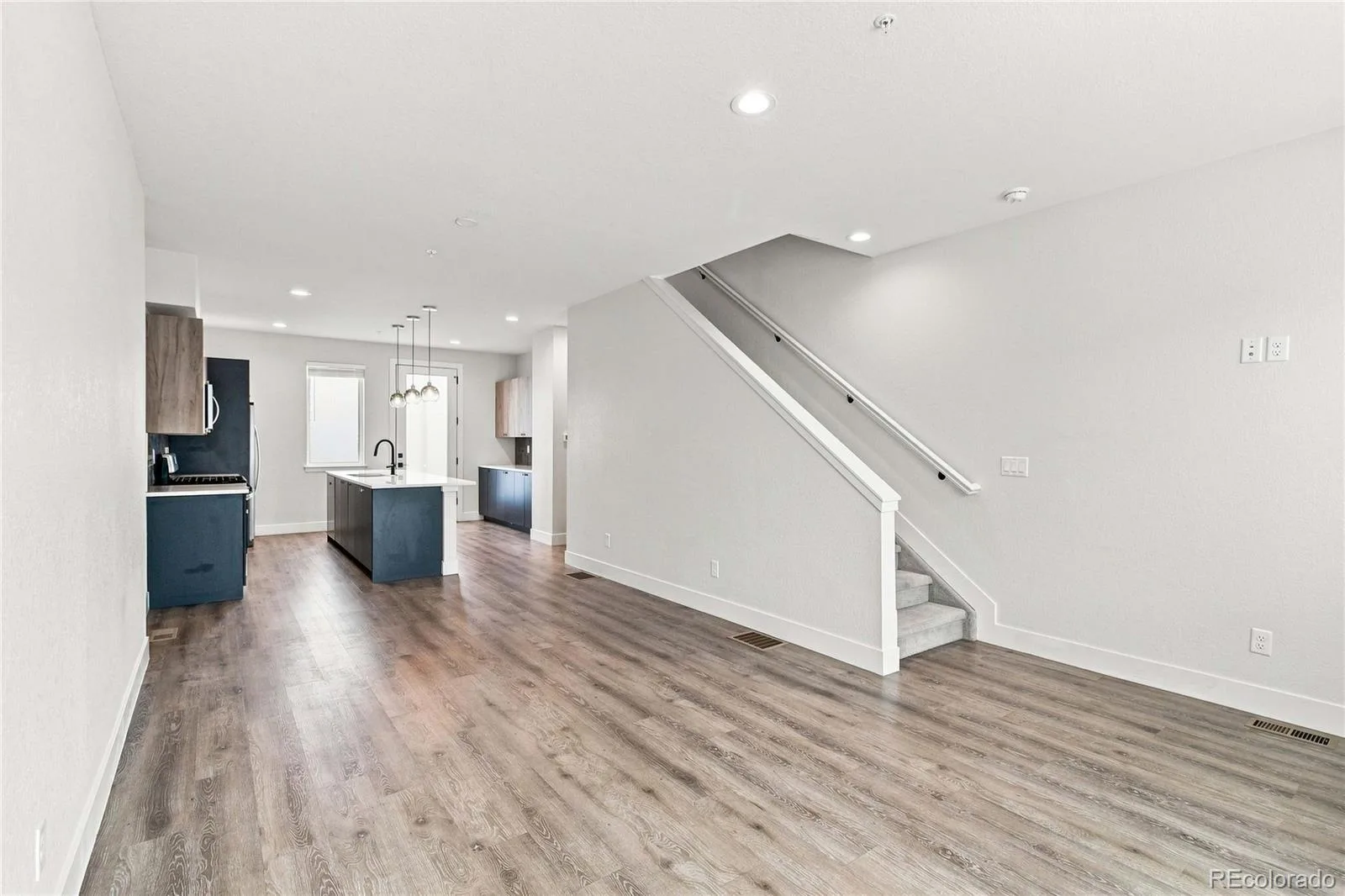 5256 W 16 Avenue Lakewood CO 80214 | MLS #REC8752872 09222026081316 1600 9