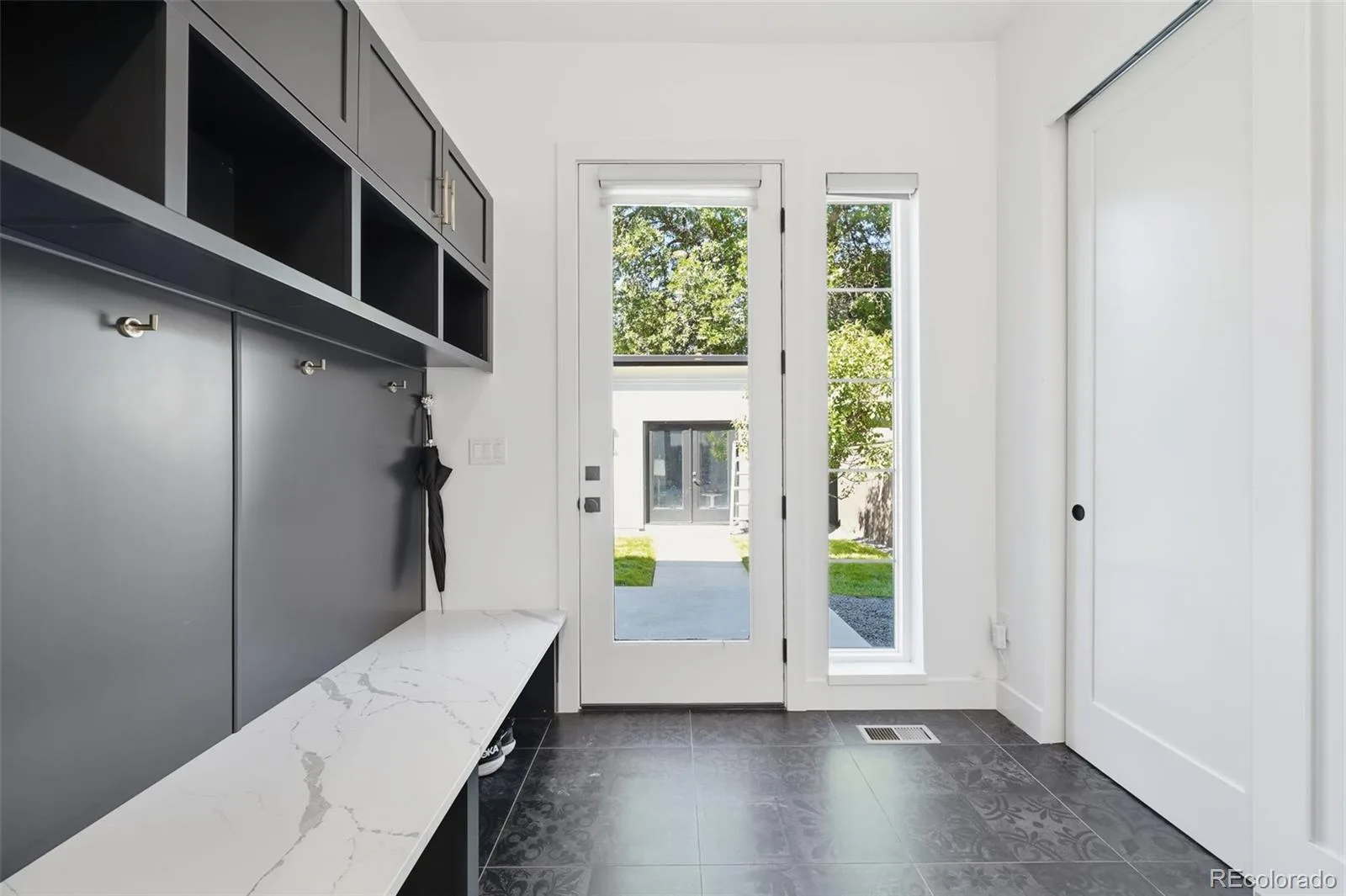 2339 S Saint Paul Street Denver CO 80210 | MLS #REC8753917 09232026161439 1600 16