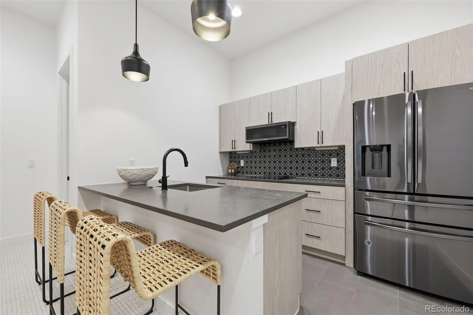 2339 S Saint Paul Street Denver CO 80210 | MLS #REC8753917 09232026161439 1600 38