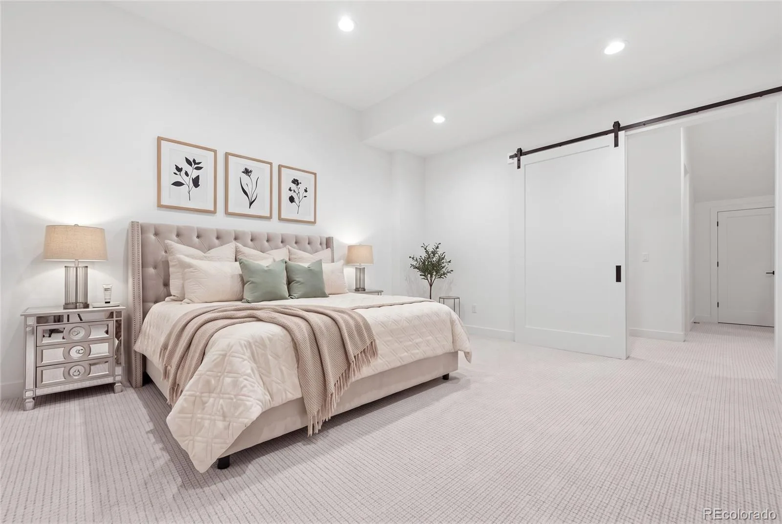 2339 S Saint Paul Street Denver CO 80210 | MLS #REC8753917 09232026161439 1600 40