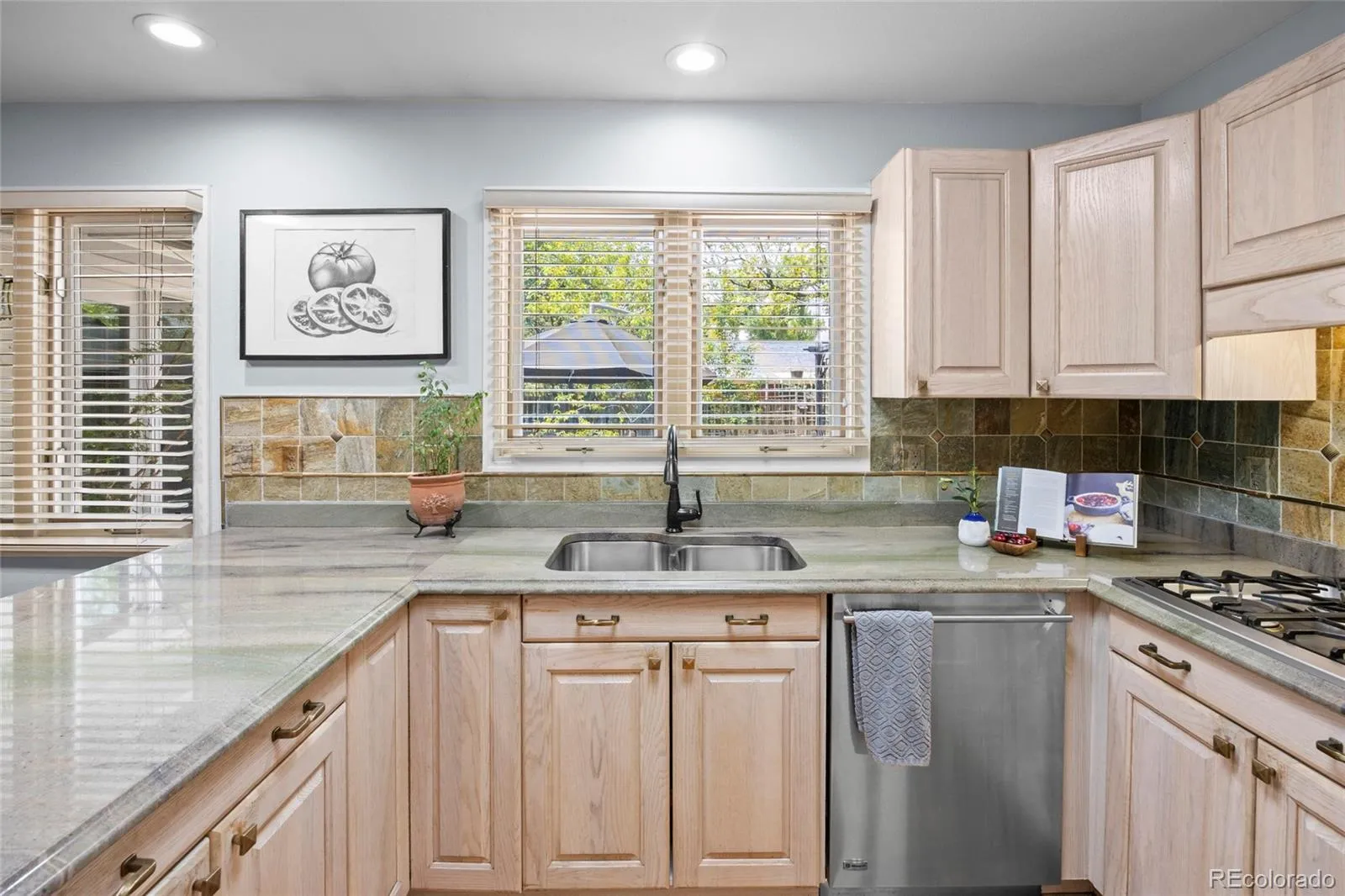 3051 S Josephine Street Denver CO 80210 MLS #REC8759842 05232026142043 1600 11