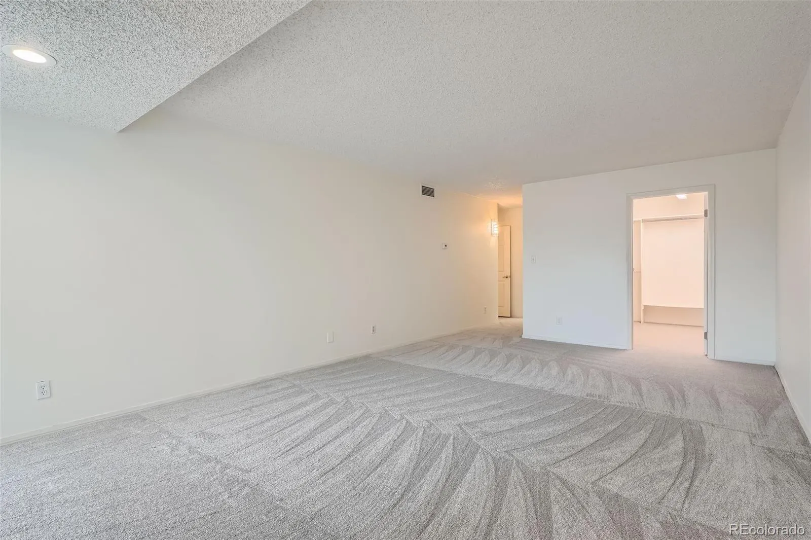 7000 E Quincy Avenue #317 #F Denver CO 80237 MLS #REC8760783 05062026194010 1600 15
