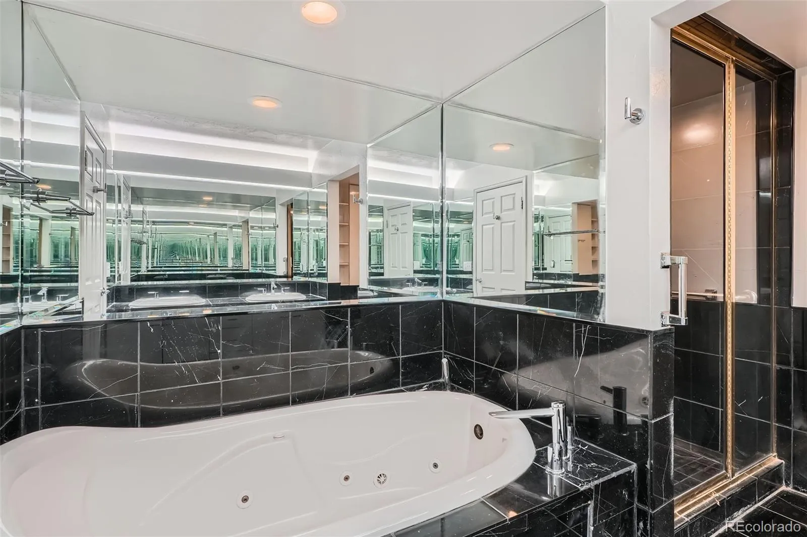 7000 E Quincy Avenue #317 #F Denver CO 80237 MLS #REC8760783 05062026194010 1600 17