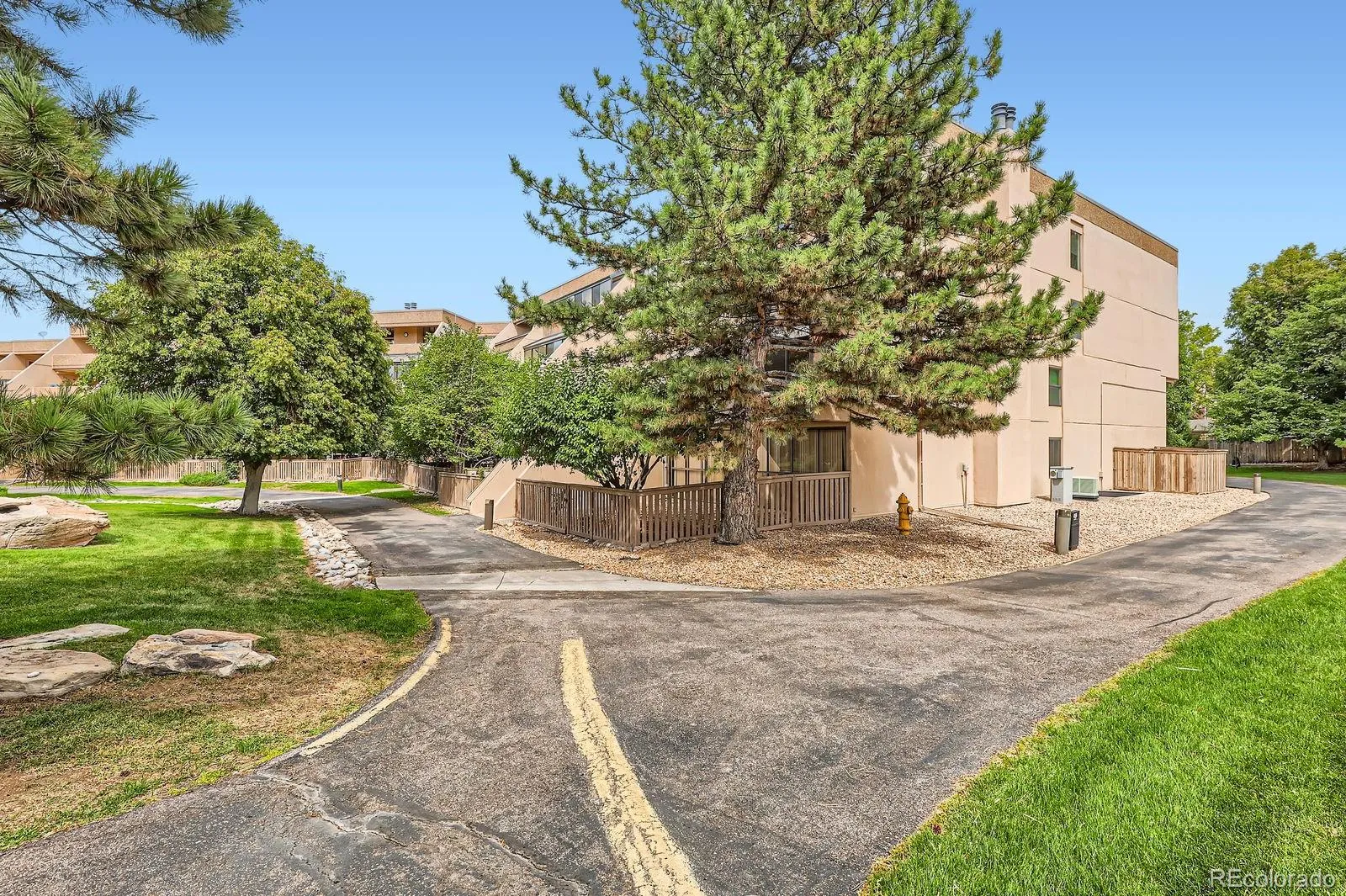 7000 E Quincy Avenue #317 #F Denver CO 80237 MLS #REC8760783 05062026194010 1600 28