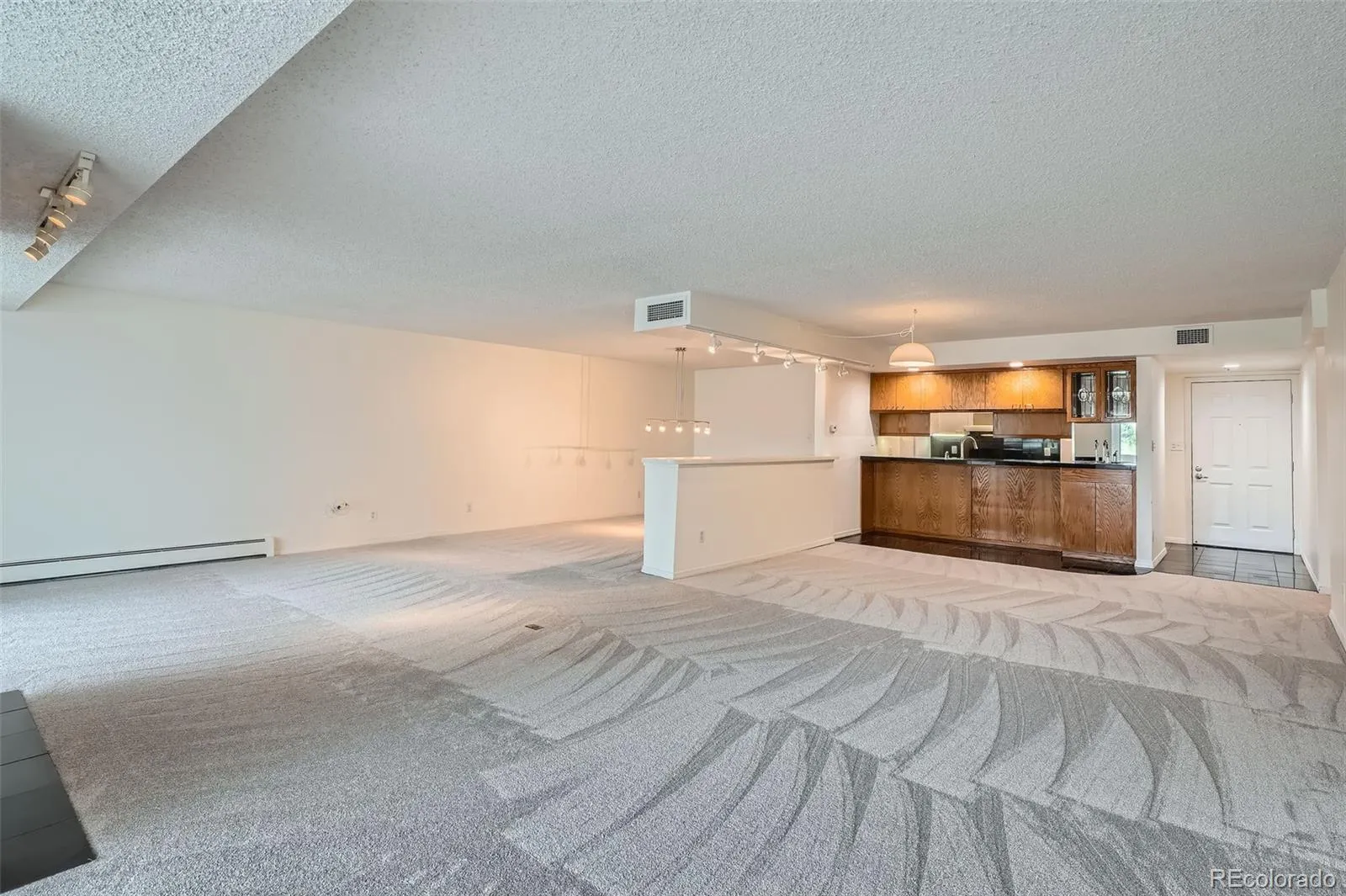 7000 E Quincy Avenue #317 #F Denver CO 80237 MLS #REC8760783 05062026194010 1600 4