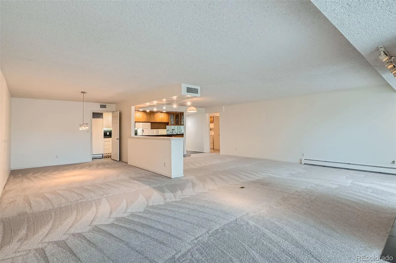 7000 E Quincy Avenue #317 #F Denver CO 80237 MLS #REC8760783 05062026194010 1600 5