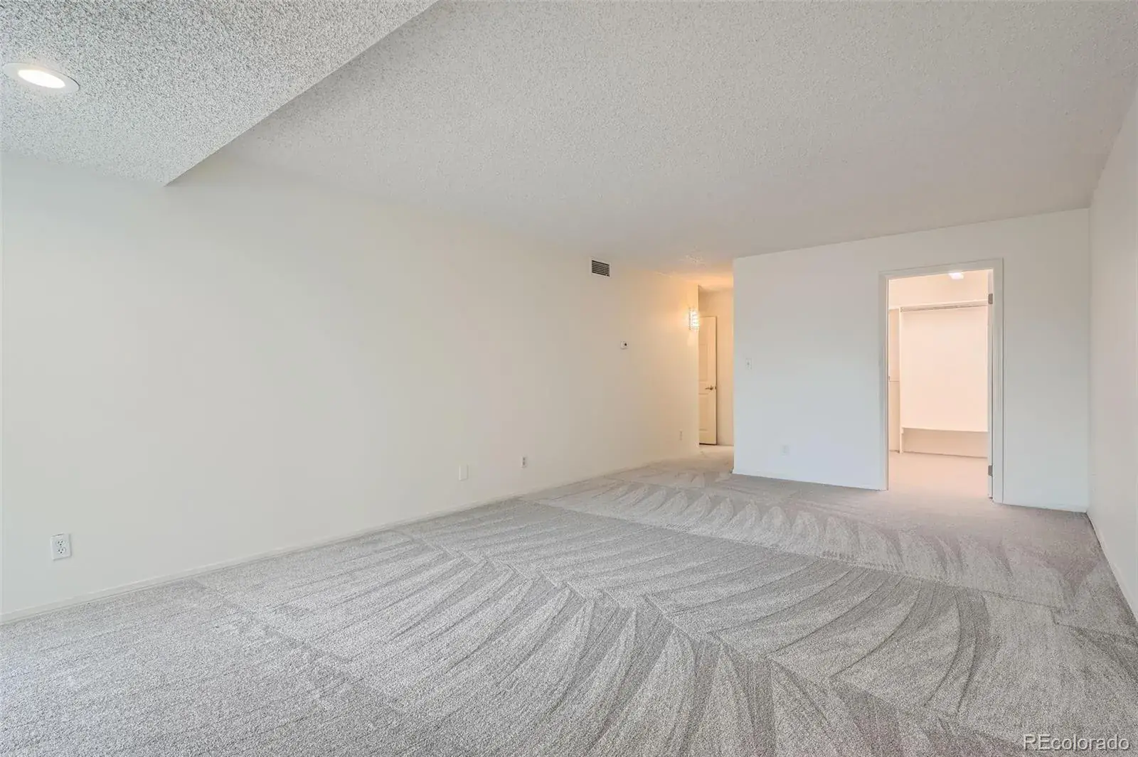 11062025022453 1600 15