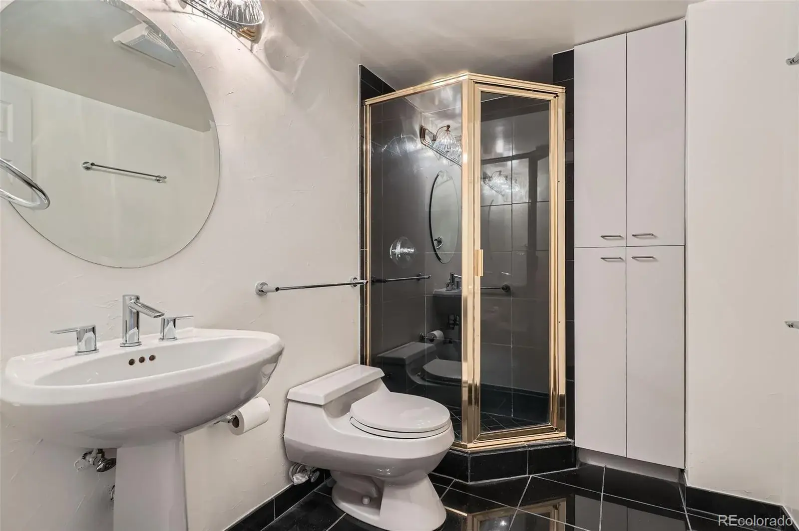 11062025022453 1600 21