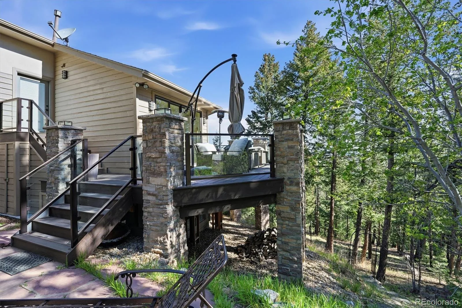 23331 Morning Rose Drive Golden CO 80401 | MLS #REC8762777 08232026035048 1600 39