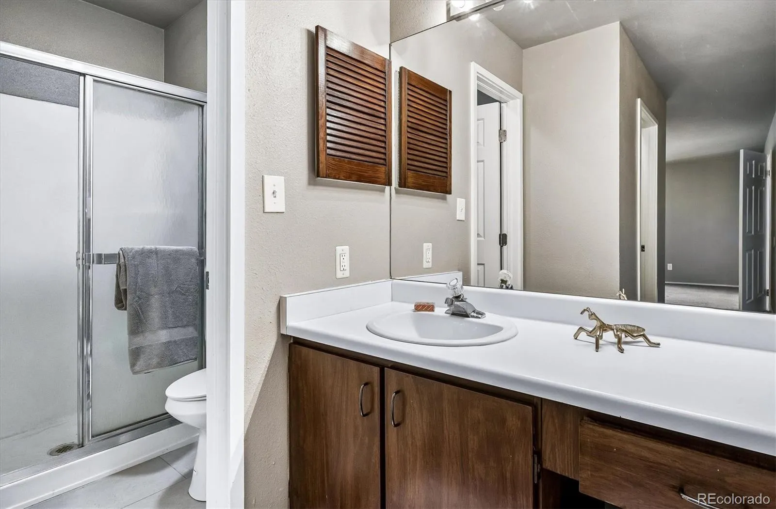 6305 W 6th Avenue #D10 Lakewood CO 80214 MLS #REC8763430 04152026023436 1600 33