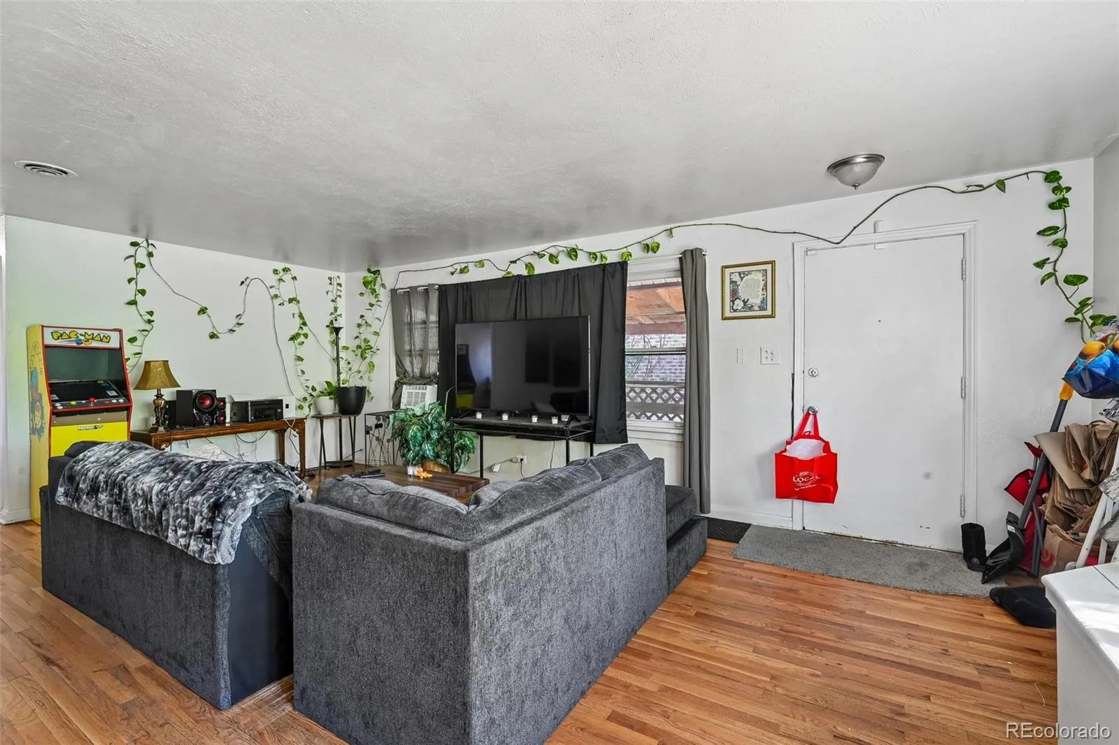 3831 S Knox Court Denver CO 80236 | MLS #REC8764415 07232026214059 1600 4