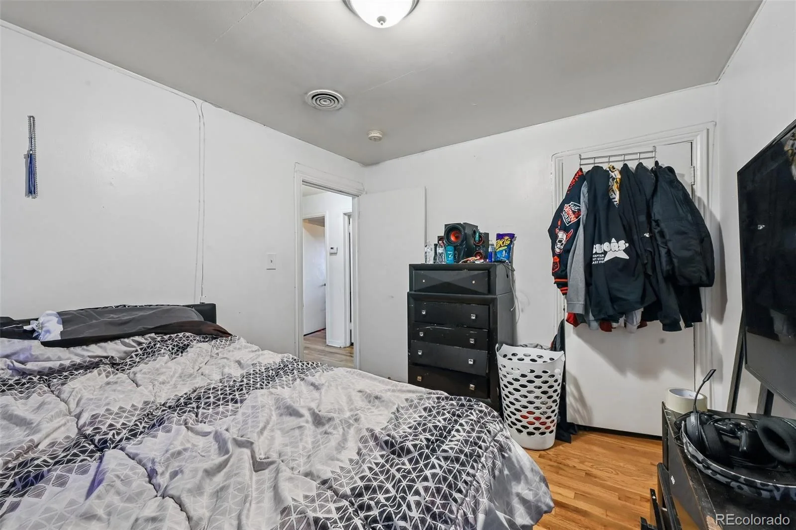 3831 S Knox Court Denver CO 80236 | MLS #REC8764415 07232026214059 1600 6