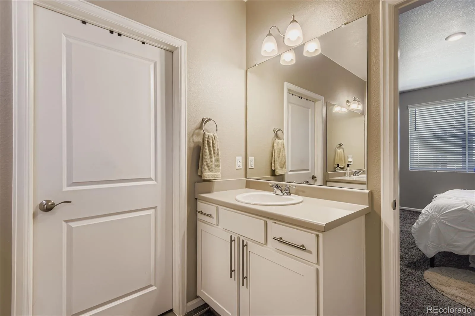 27227 E Maple Avenue Aurora CO 80018 | MLS #REC8765002 07292026220716 1600 15