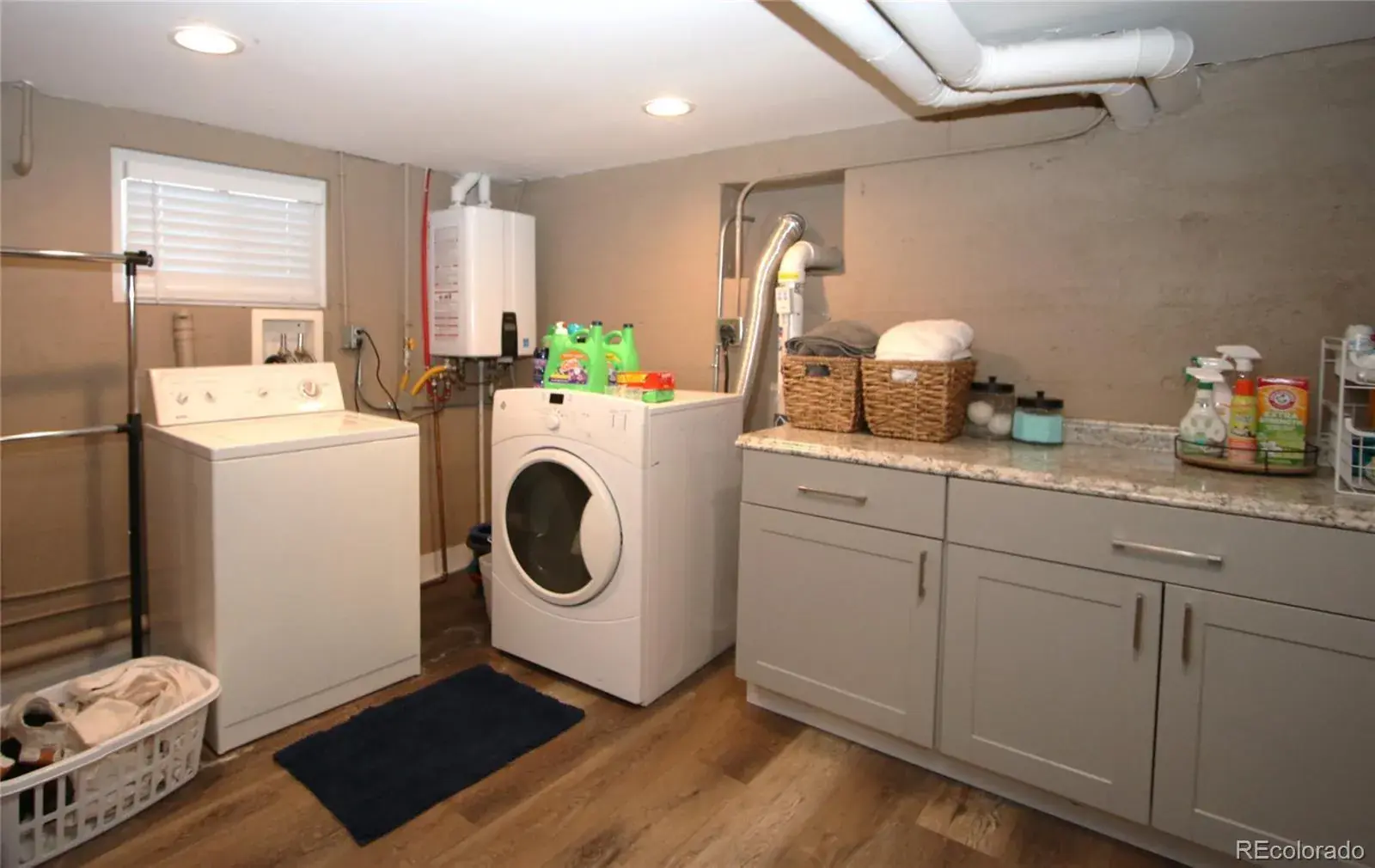 12232025003452 1600 16