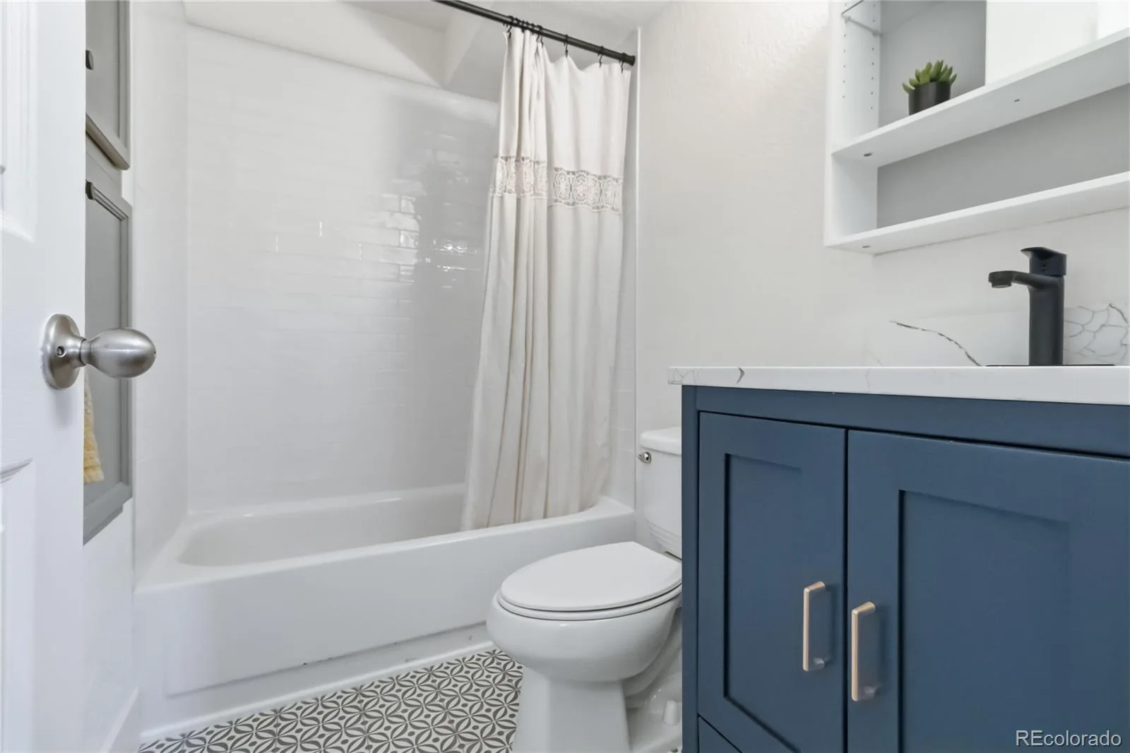 857 S Van Gordon Court #C105 Lakewood CO 80228 | MLS #REC8765545 08142026023404 1600 11