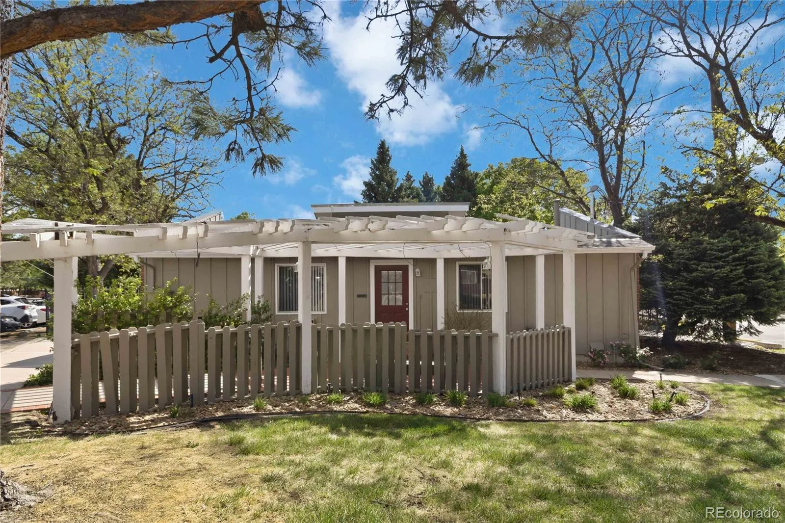 857 S Van Gordon Court #C105 Lakewood CO 80228 | MLS #REC8765545 08142026023404 1600 24