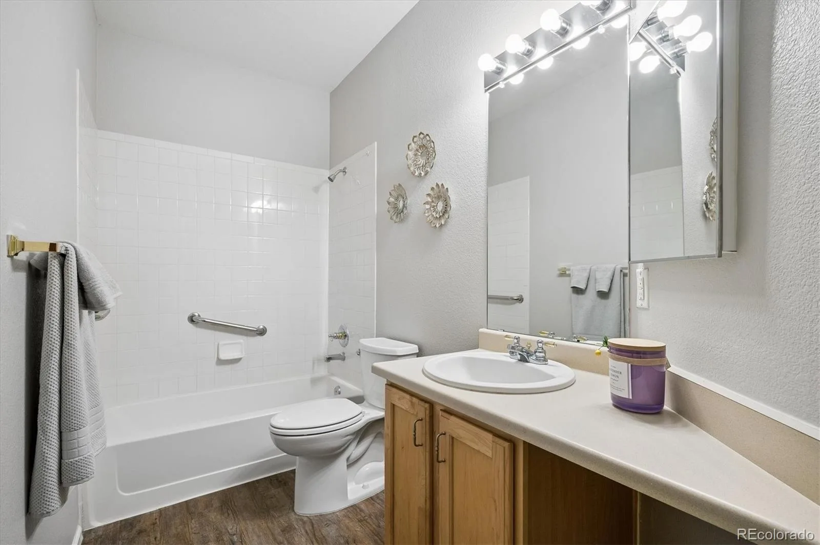 2894 W Riverwalk Circle #B211 Littleton CO 80123 | MLS #REC8765665 08132026151124 1600 20