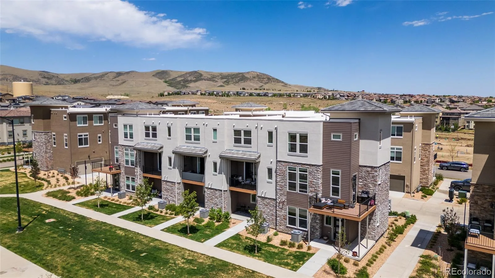 2250 S Mcintyre Street Lakewood CO 80228 | MLS #REC8769873 06262026170050 1600 3