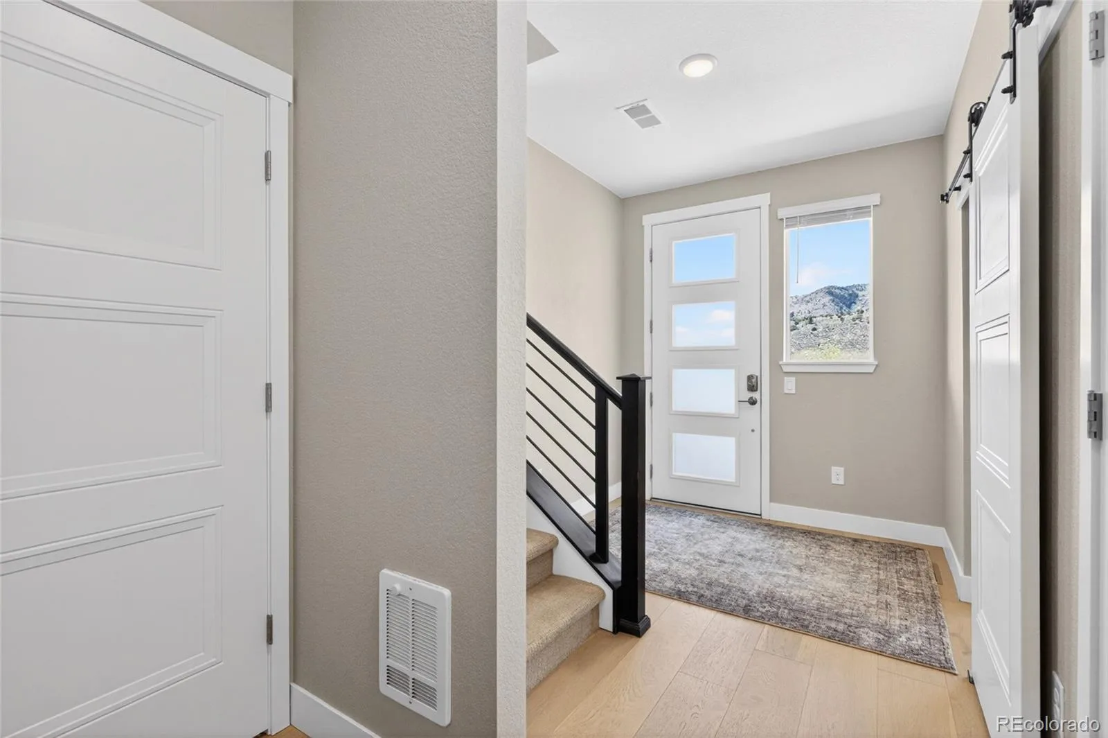 2250 S Mcintyre Street Lakewood CO 80228 | MLS #REC8769873 06262026170050 1600 35