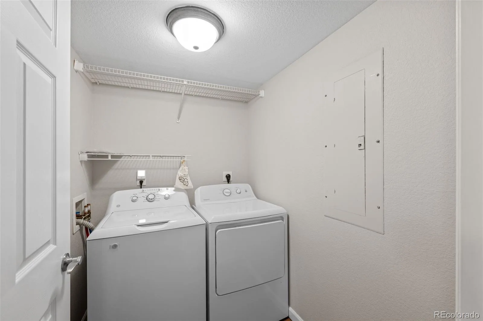 4572 Copeland Loop #201 Littleton CO 80126 | MLS #REC8771333 06132026051955 1600 19