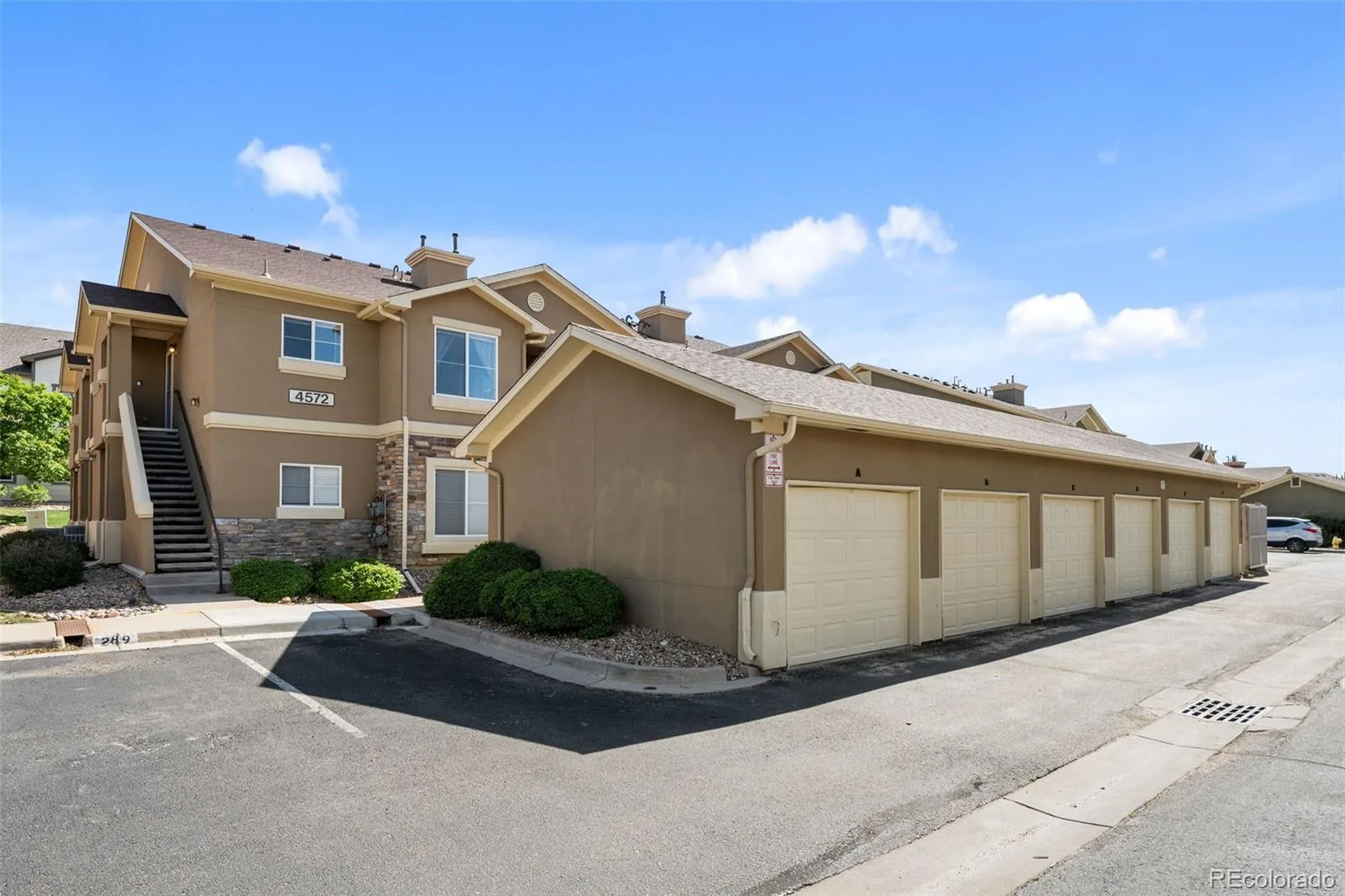 4572 Copeland Loop #201 Littleton CO 80126 | MLS #REC8771333 06132026051955 1600 25