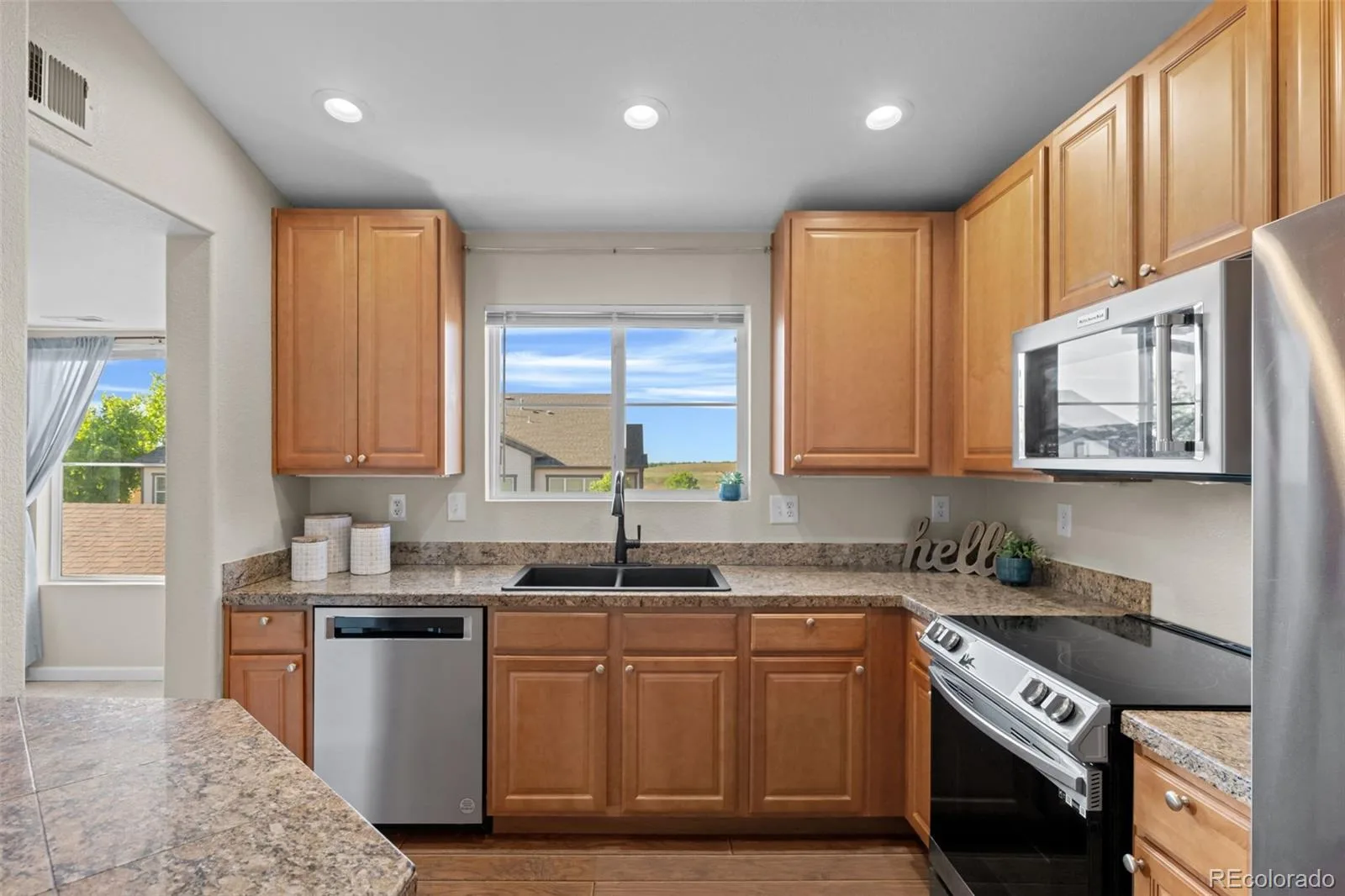 4572 Copeland Loop #201 Littleton CO 80126 | MLS #REC8771333 06132026051955 1600 6