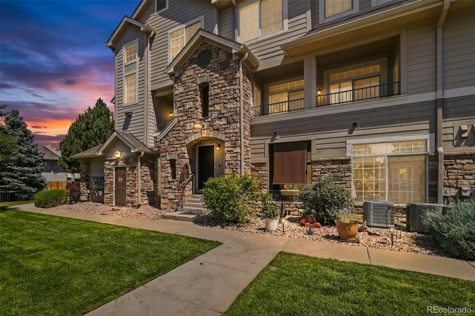 1509 S Florence Court #215 Aurora CO 80247 MLS #REC8773448 07202026170404 1600 1