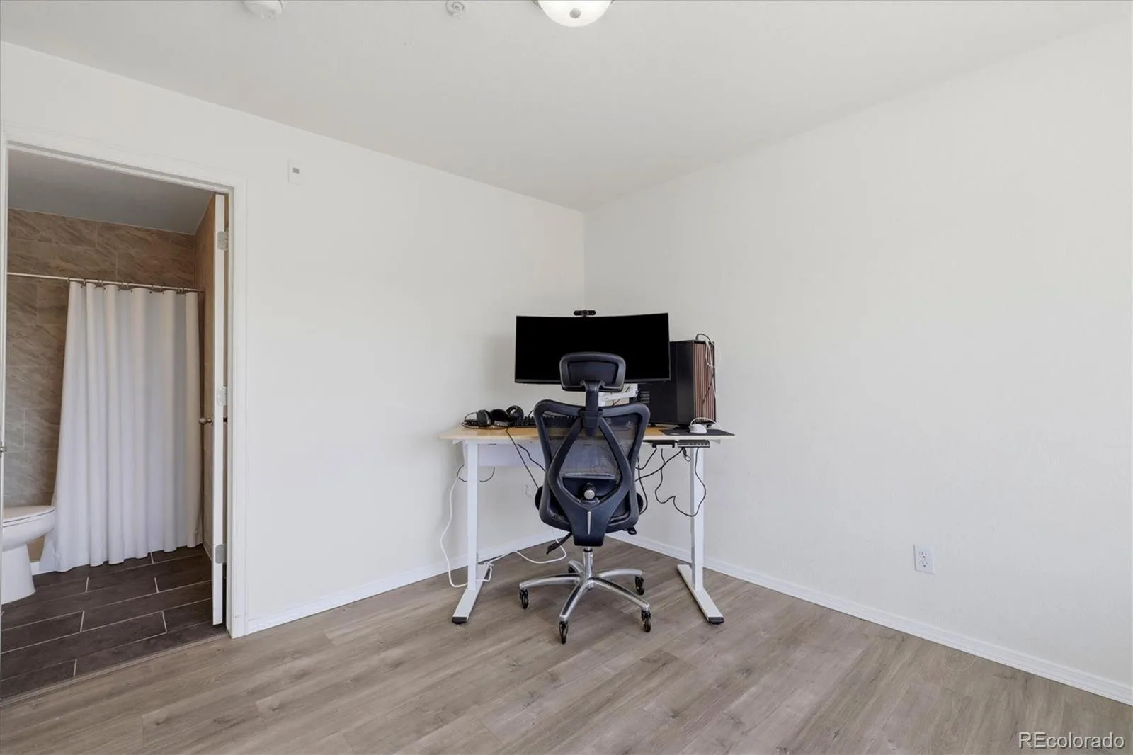 1509 S Florence Court #215 Aurora CO 80247 MLS #REC8773448 07202026170404 1600 32