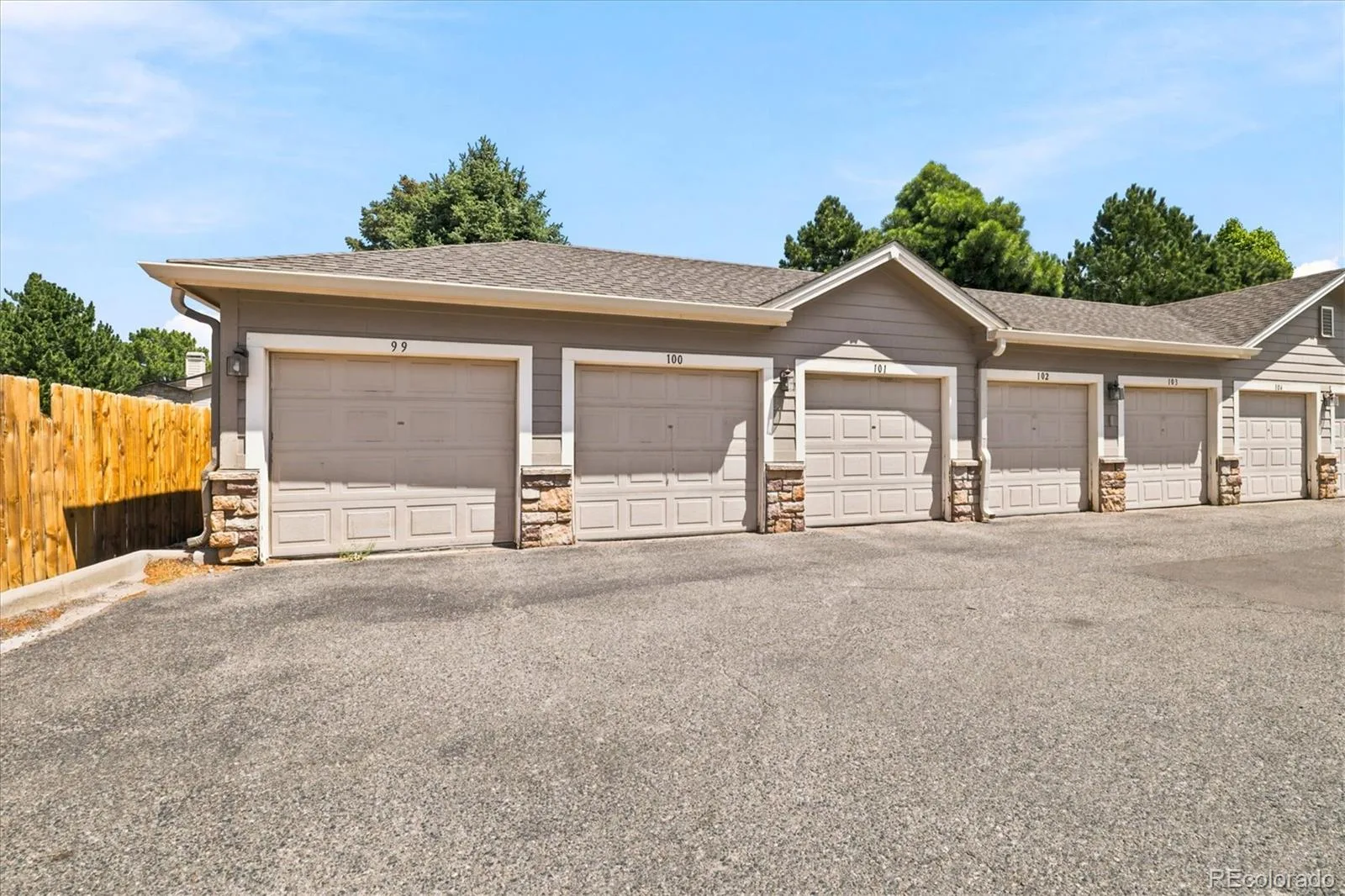 1509 S Florence Court #215 Aurora CO 80247 MLS #REC8773448 07202026170404 1600 35