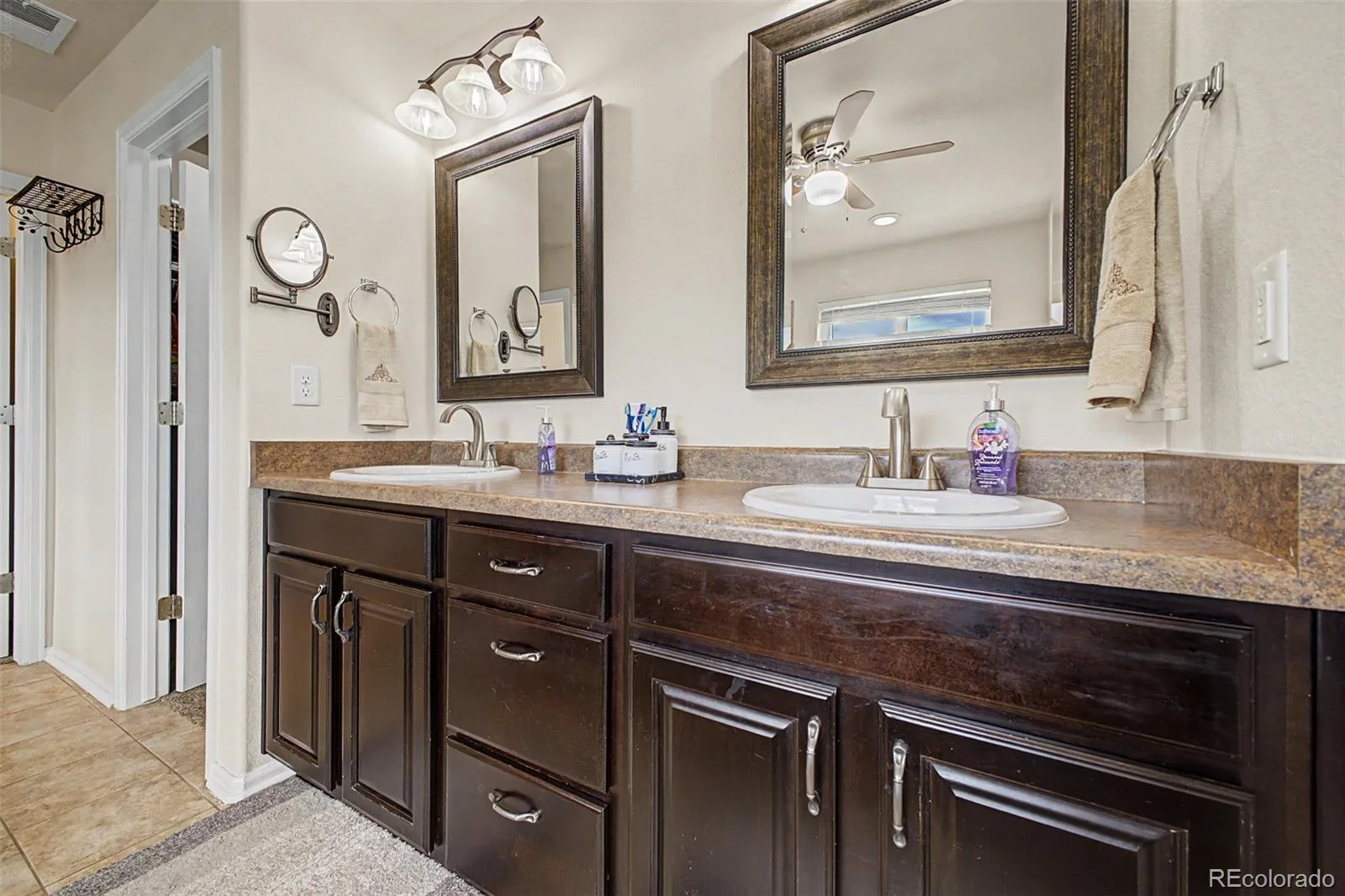 7514 Blue Water Drive Castle Rock CO 80108 | MLS #REC8774204 08202026215716 1600 23
