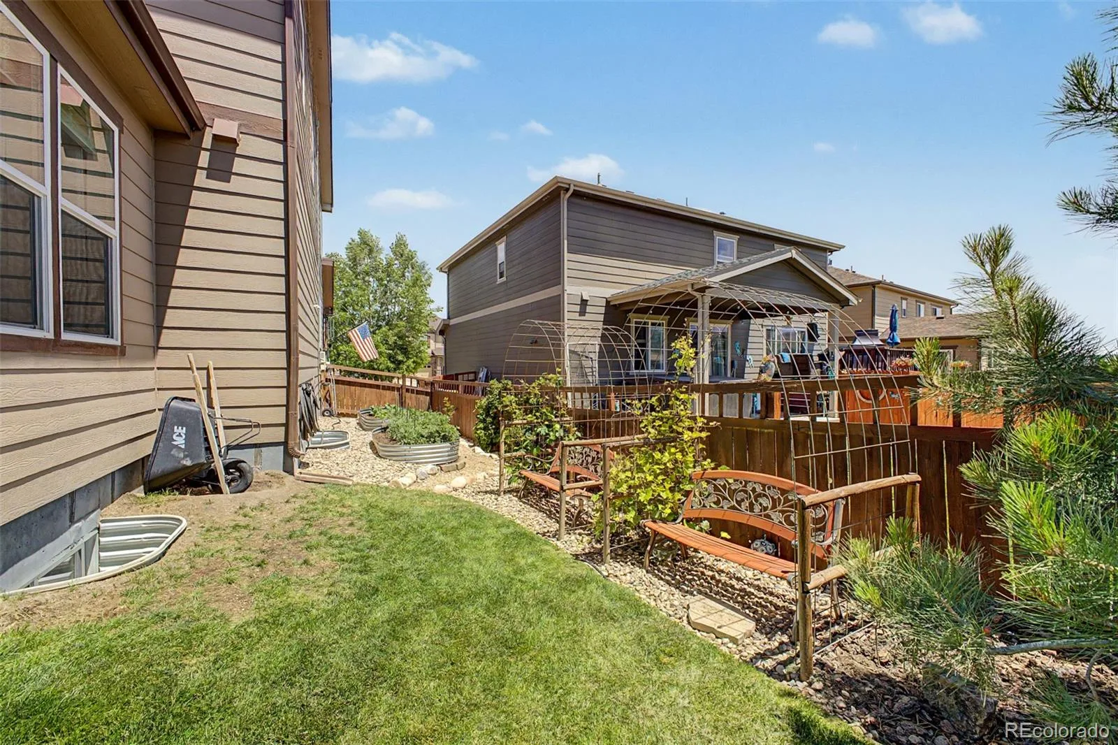 7514 Blue Water Drive Castle Rock CO 80108 | MLS #REC8774204 08202026215716 1600 44
