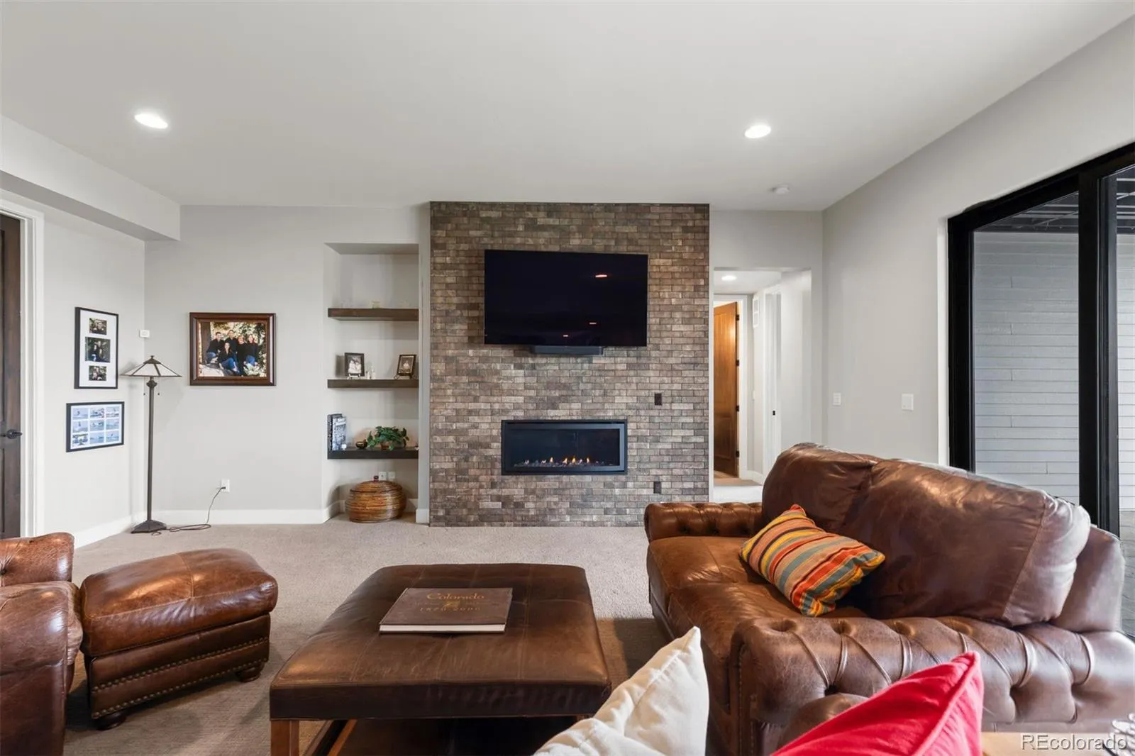 6510 Canyonpoint Road Castle Pines CO 80108 | MLS #REC8774800 04252026200521 1600 29