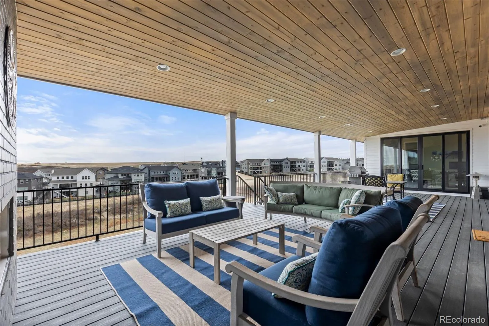 6510 Canyonpoint Road Castle Pines CO 80108 | MLS #REC8774800 04252026200521 1600 41