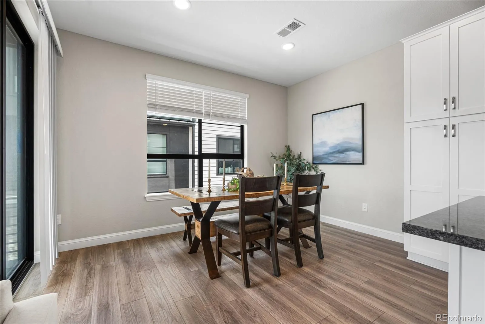 04152026003617 1600 10