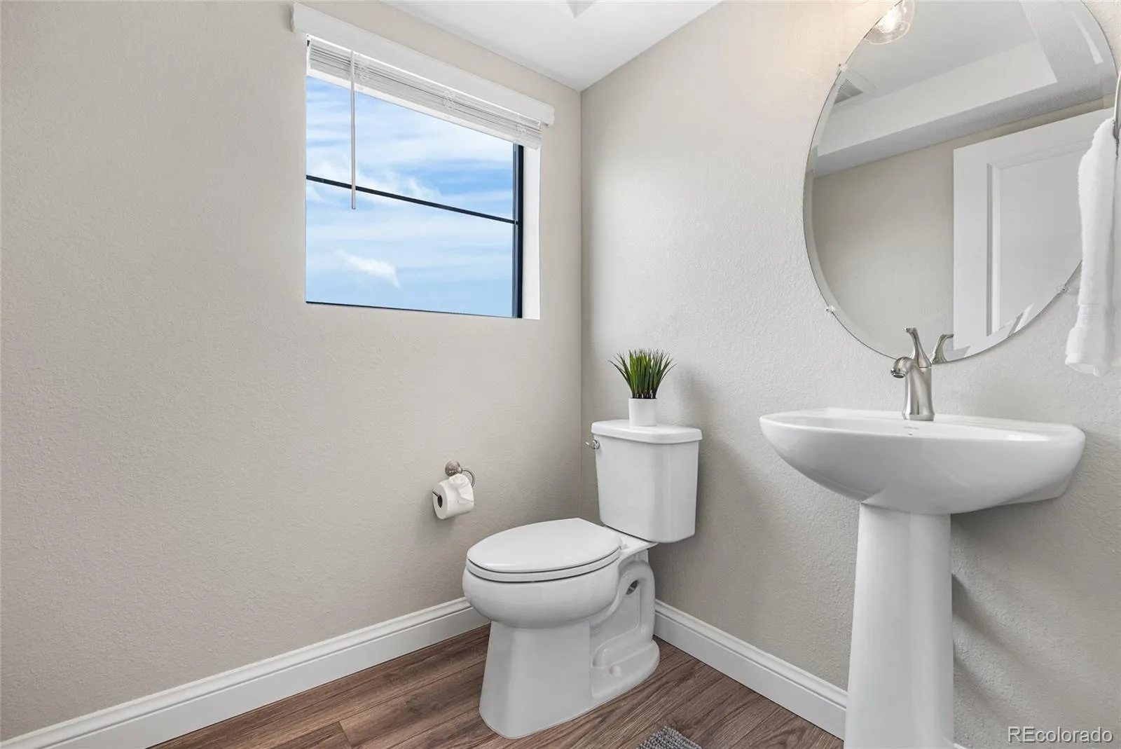 04152026003617 1600 19