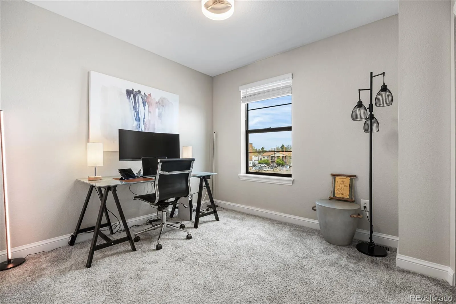 04152026003617 1600 31