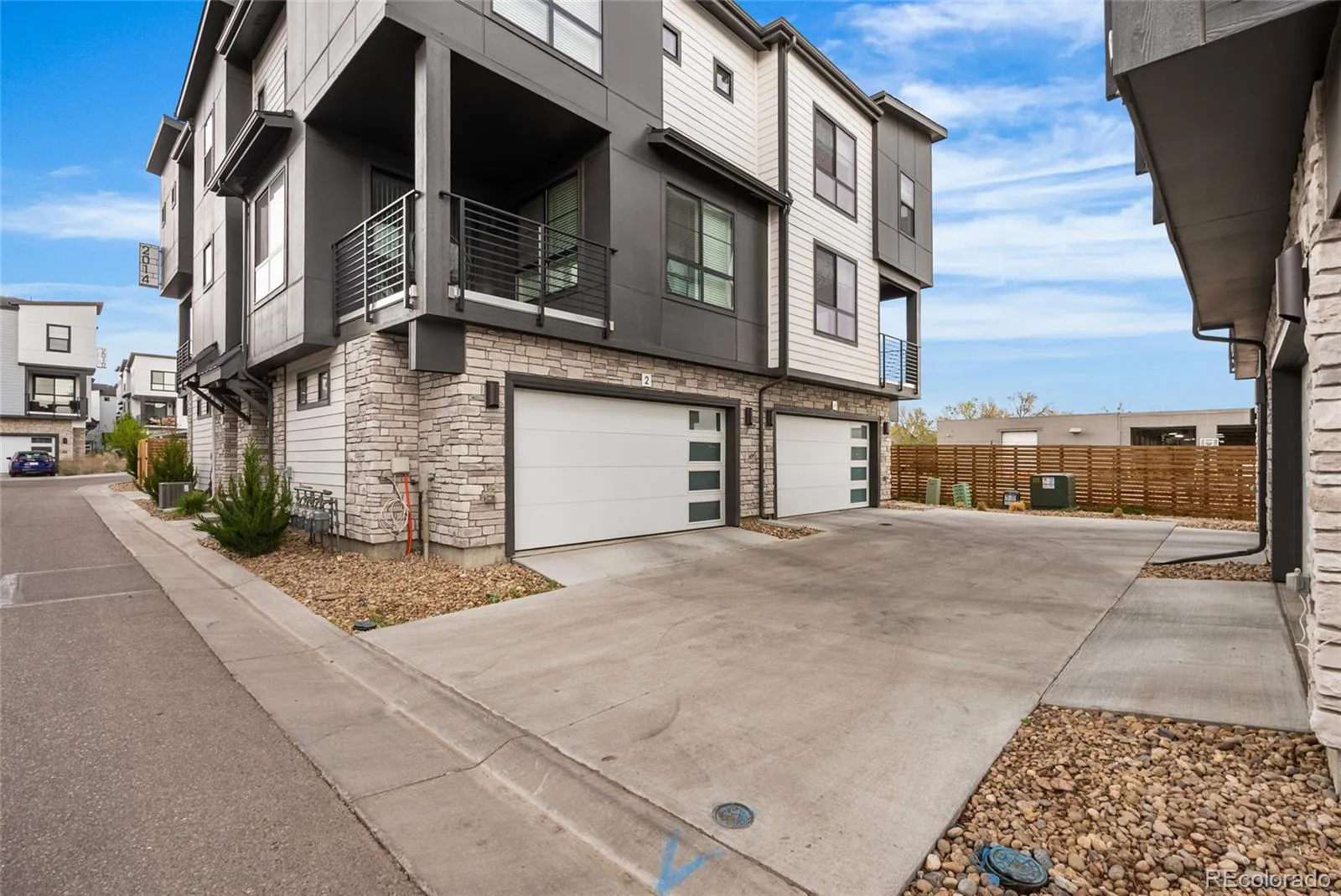 04152026003617 1600 39