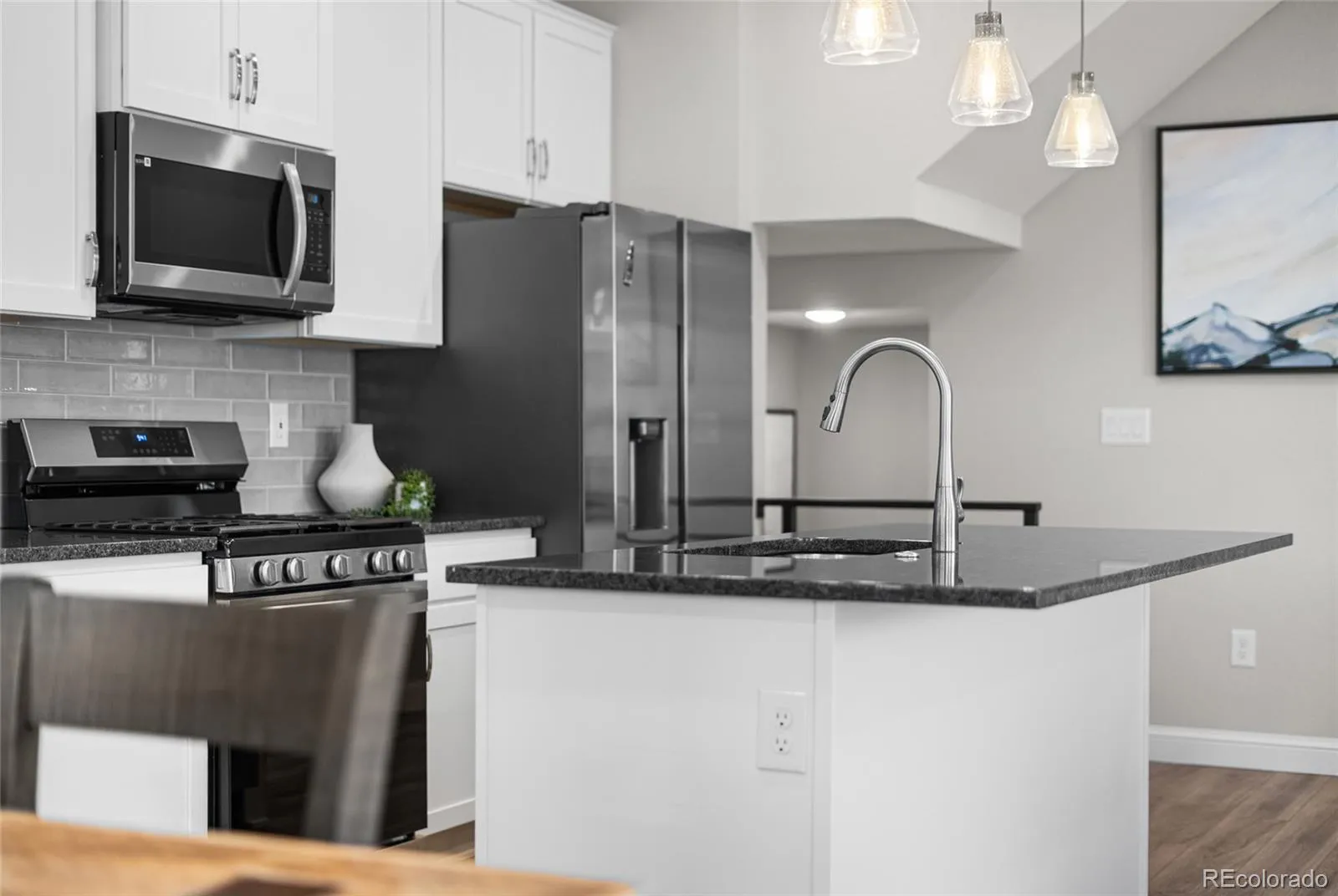 04152026003617 1600 8