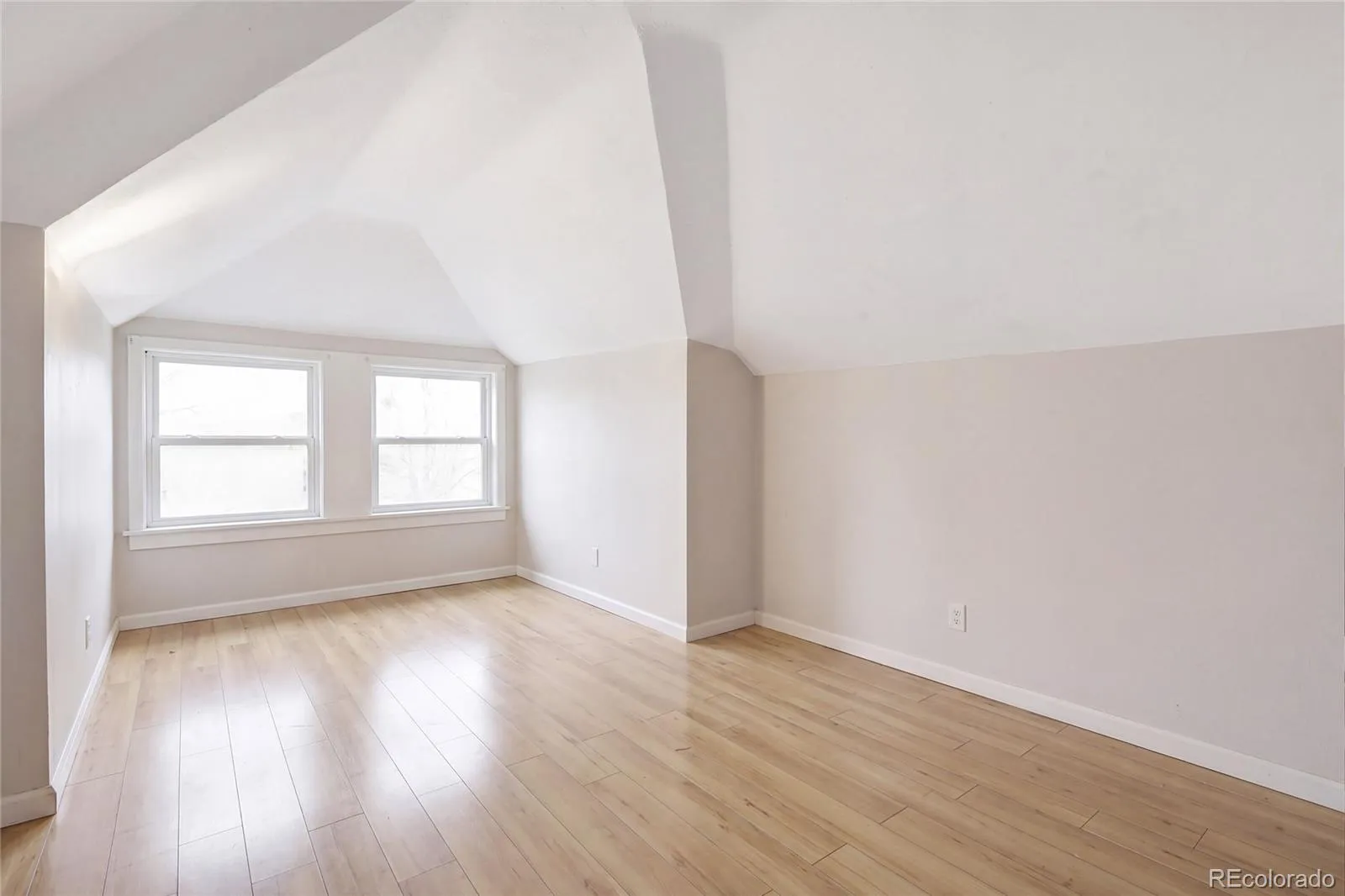 1225 N Clarkson Street Denver CO 80218 MLS #REC8776694 05142026212812 1600 14
