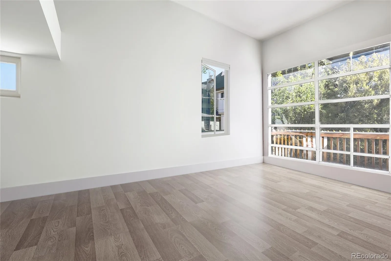 1225 N Clarkson Street Denver CO 80218 MLS #REC8776694 05142026212812 1600 19
