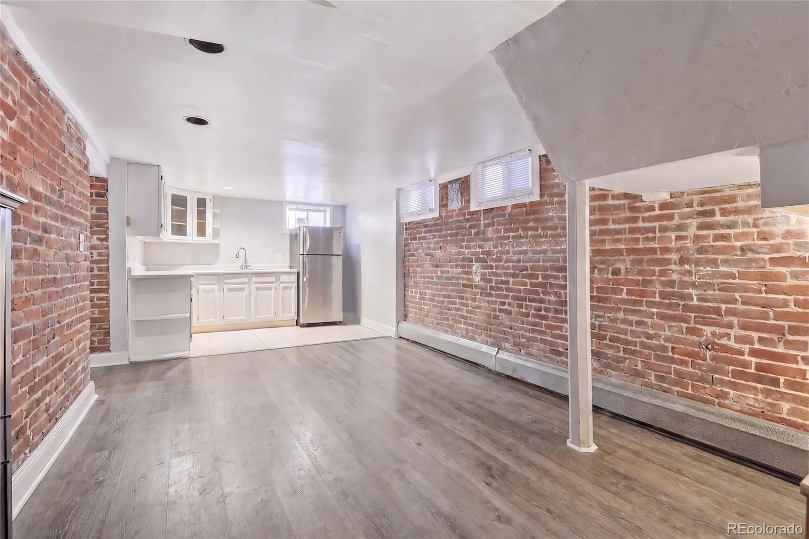 1225 N Clarkson Street Denver CO 80218 MLS #REC8776694 05142026212812 1600 23