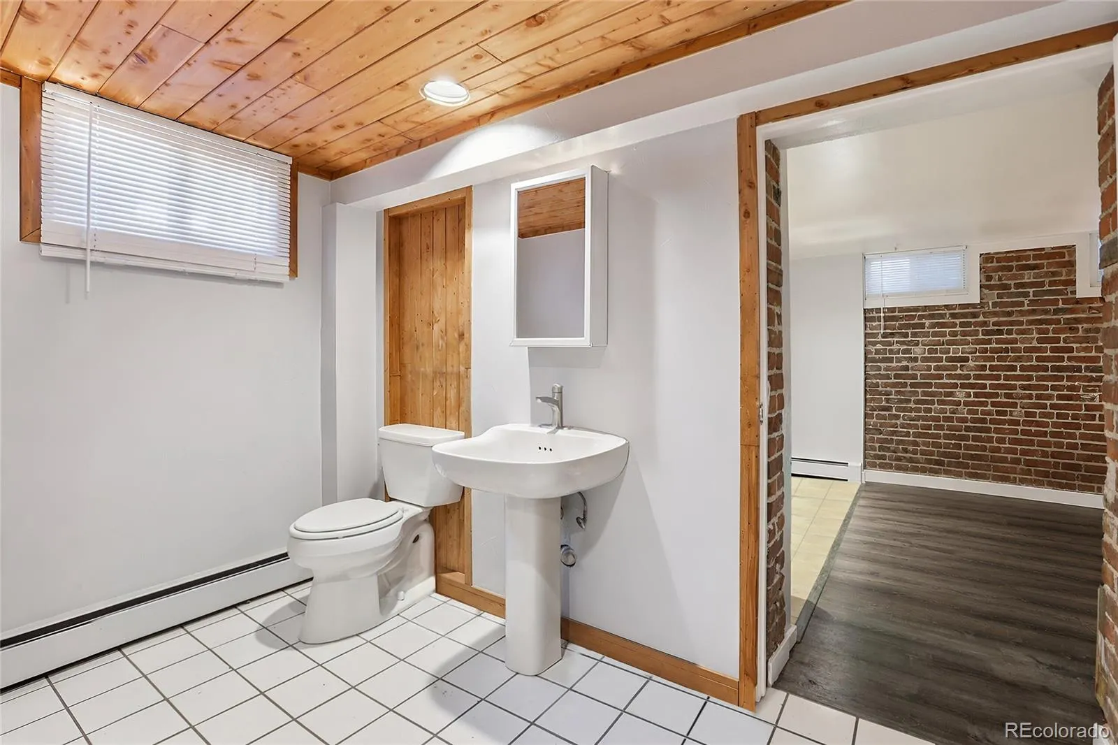 1225 N Clarkson Street Denver CO 80218 MLS #REC8776694 05142026212812 1600 26