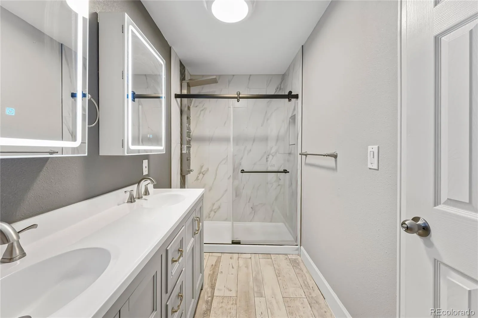 5866 W Flora Way Arvada CO 80004 | MLS #REC8777468 08112026021233 1600 33