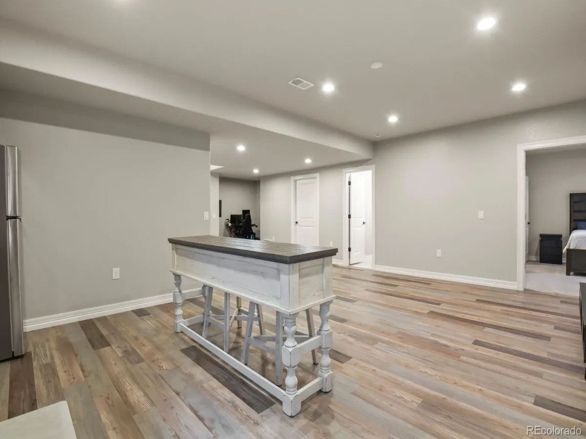 27500 E Lakeview Drive Aurora CO 80016 MLS #REC8778862 05132026210951 1200 32
