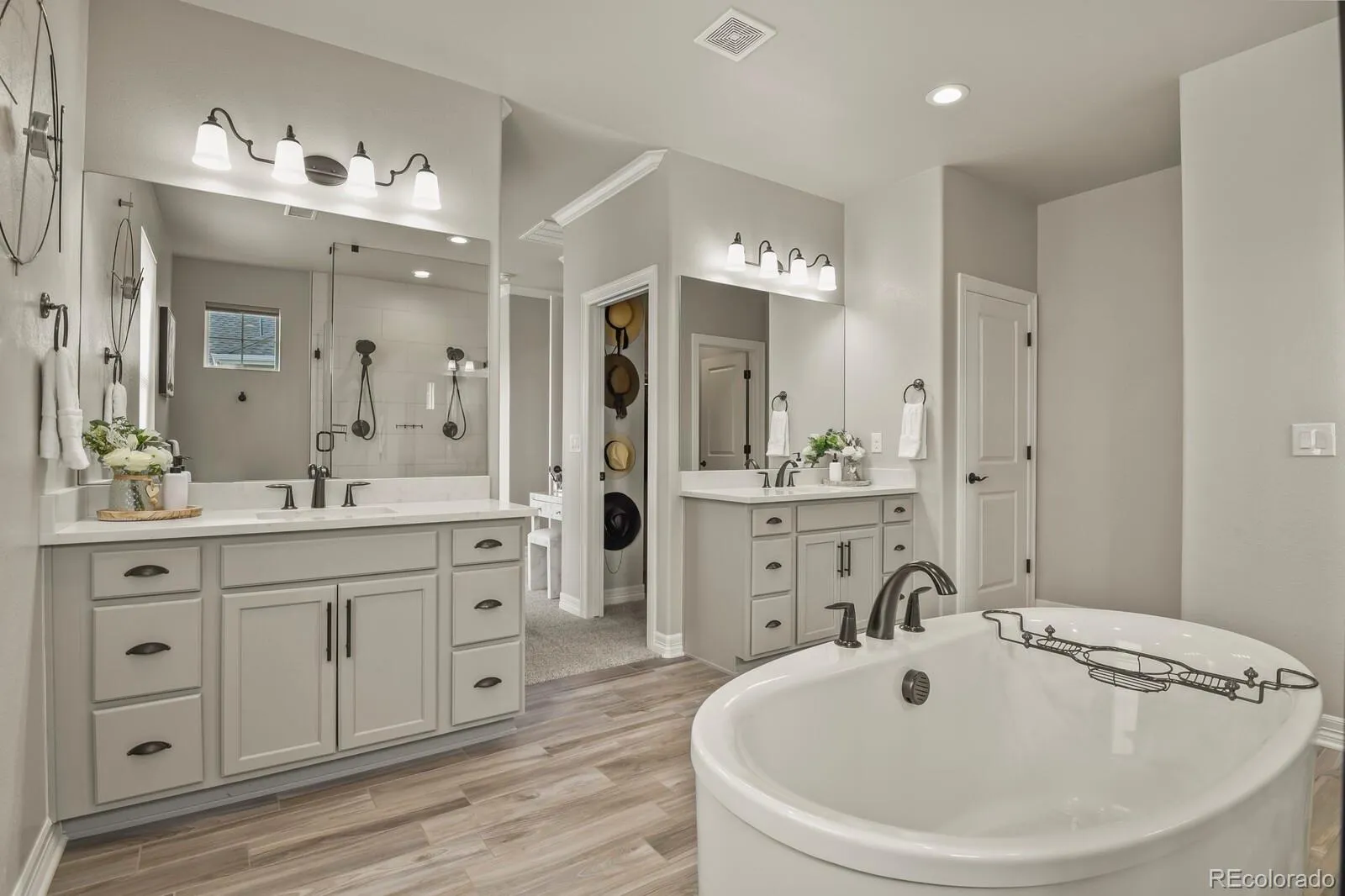27500 E Lakeview Drive Aurora CO 80016 MLS #REC8778862 05132026210951 1600 25
