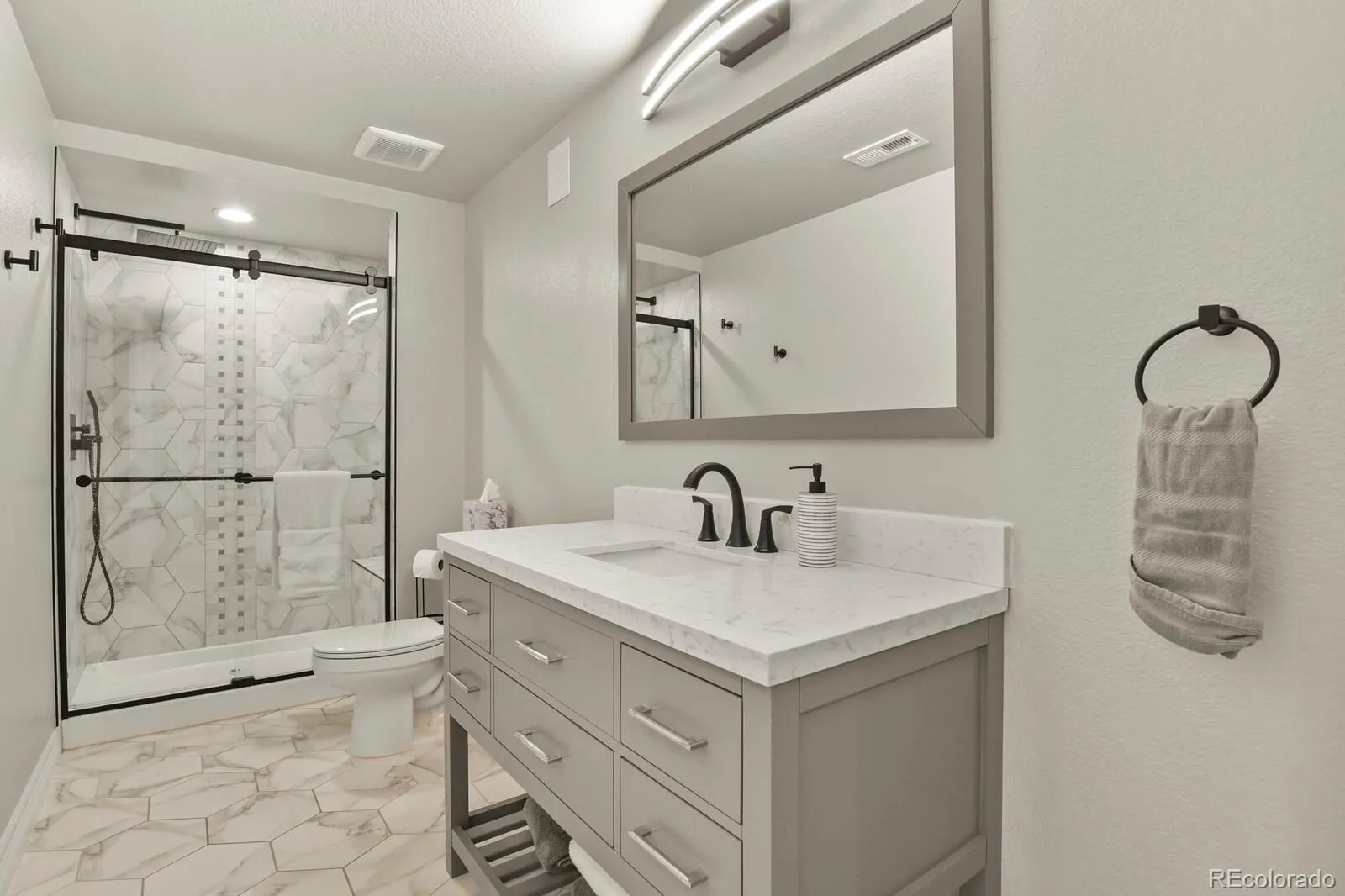 27500 E Lakeview Drive Aurora CO 80016 MLS #REC8778862 05132026210951 1600 35