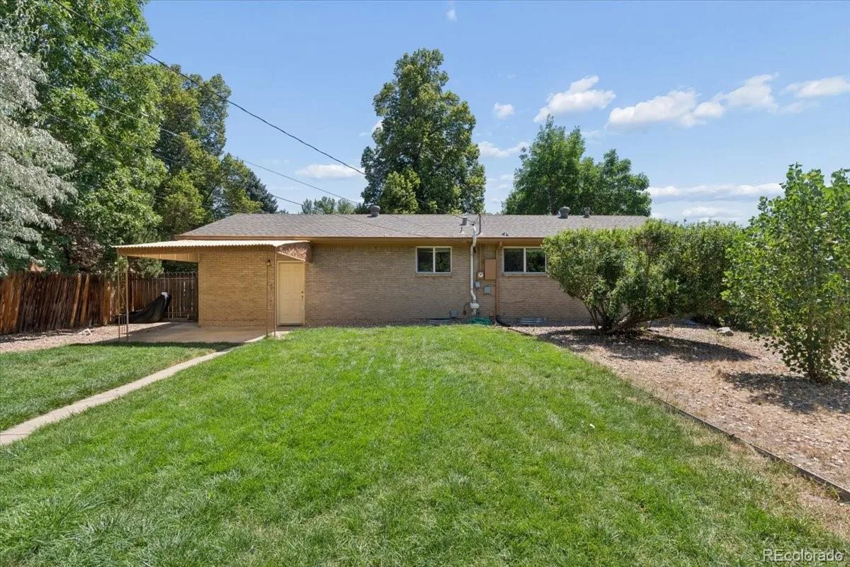 1477 S Brentwood Street Lakewood CO 80232 | MLS #REC8784669 08222026165715 1200 26