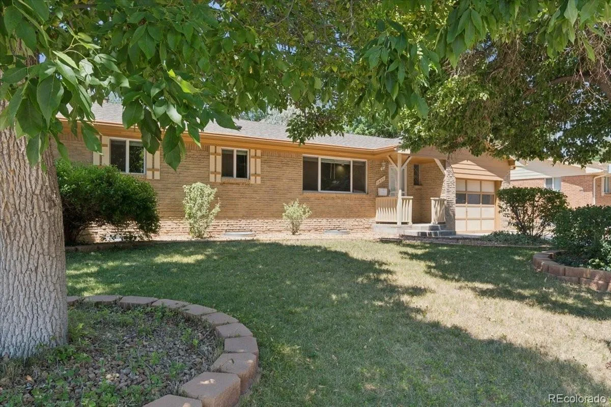 1477 S Brentwood Street Lakewood CO 80232 | MLS #REC8784669 08222026165715 1200 28