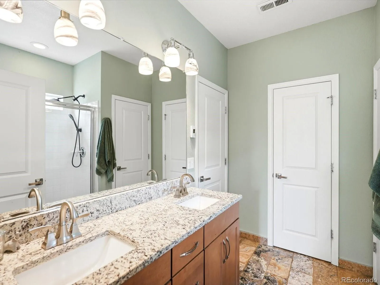 14941 W 70th Avenue Arvada CO 80007 MLS #REC8786878 05202026195543 1600 30